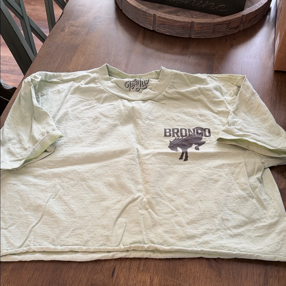 Super cute Bronco tee